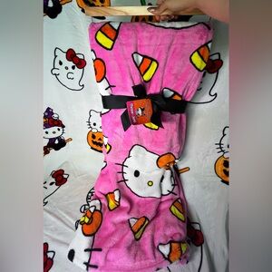 Hello Kitty Halloween Pink Throw Blanket